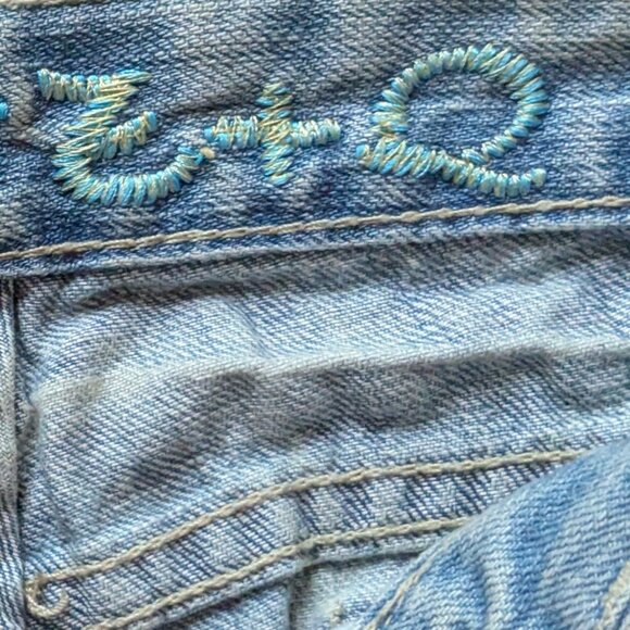 VTG Sequin Jean Capris - Picture 14 of 16